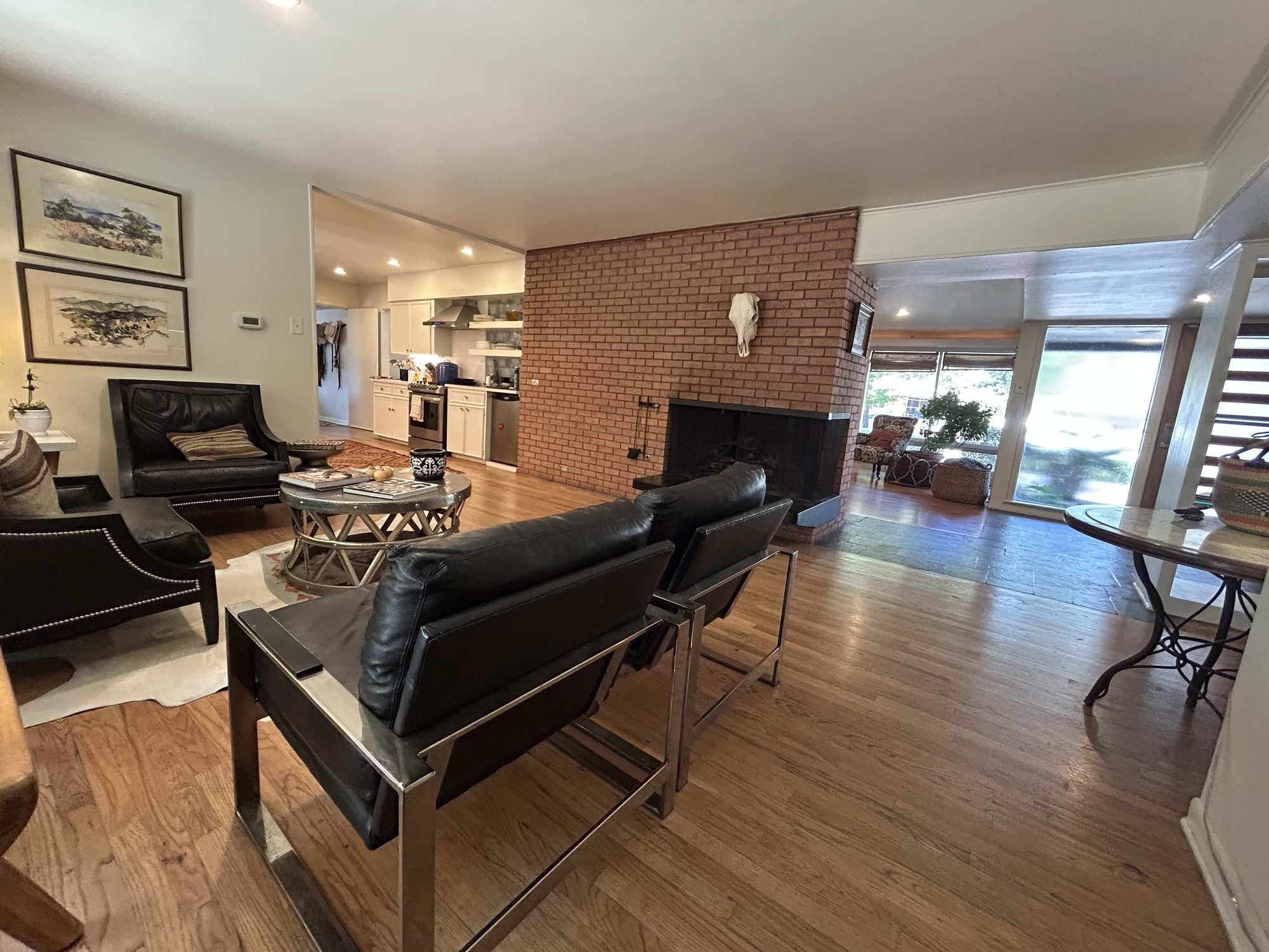 Den seating